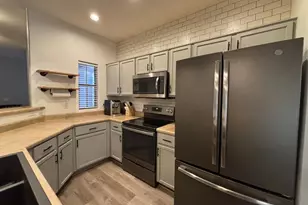 948 E Savannah Dr, Chandler, AZ 85225 - Photo 10