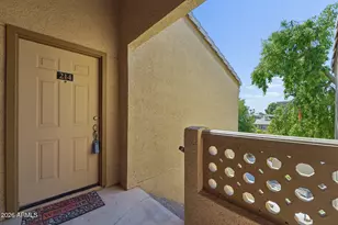 1880 E Morten Ave, Phoenix, AZ 85020 - Photo 2