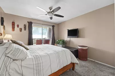 1880 E Morten Avenue #214, Phoenix, AZ 85020 - Photo 14