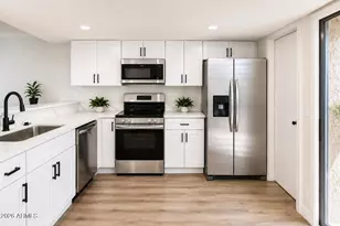 19601 N 7 Th Streets N, Phoenix, AZ 85024 - Photo 2