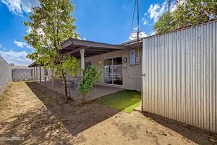 6701 N 42nd Dr, Phoenix, AZ 85019 - Photo 24