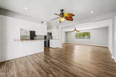 6701 N 42nd Drive, Phoenix, AZ 85019 - Photo 6