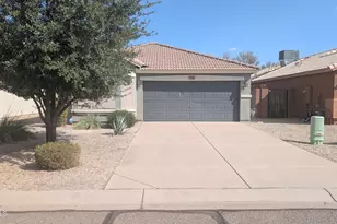1129 E Nardini St, San Tan Valley, AZ 85140 - Photo 2