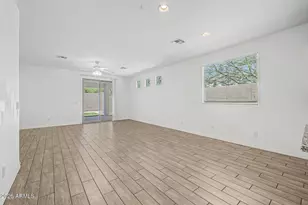 5722 W Getty Dr, Phoenix, AZ 85043 - Photo 10