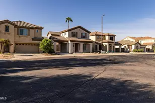 2051 E Carla Vista Dr, Chandler, AZ 85225 - Photo 46