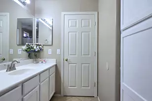 8590 W Cinnabar Ave, Peoria, AZ 85345 - Photo 36