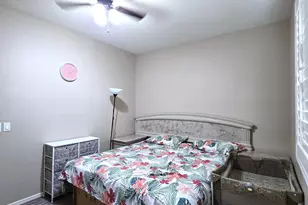 8590 W Cinnabar Ave, Peoria, AZ 85345 - Photo 28