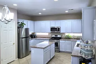 8590 W Cinnabar Ave, Peoria, AZ 85345 - Photo 24