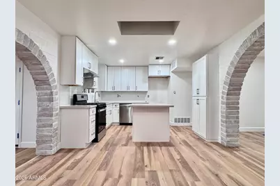 5028 W Krall Street, Glendale, AZ 85301 - Photo 2