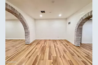 5028 W Krall Street, Glendale, AZ 85301 - Photo 8