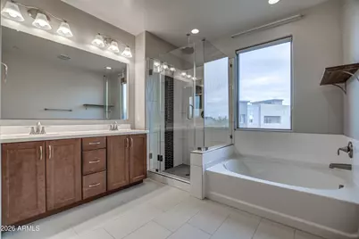 1979 W Desert Hollow Drive, Phoenix, AZ 85085 - Photo 28