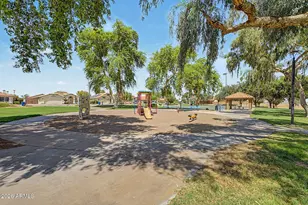 12570 W Desert Flower Rd, Avondale, AZ 85392 - Photo 36