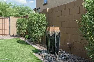 1939 W Lariat Ln, Phoenix, AZ 85085 - Photo 32