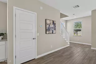 1939 W Lariat Ln, Phoenix, AZ 85085 - Photo 18