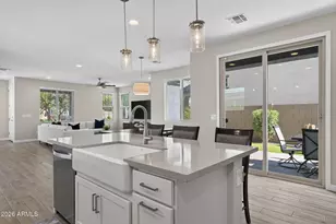 1939 W Lariat Ln, Phoenix, AZ 85085 - Photo 16