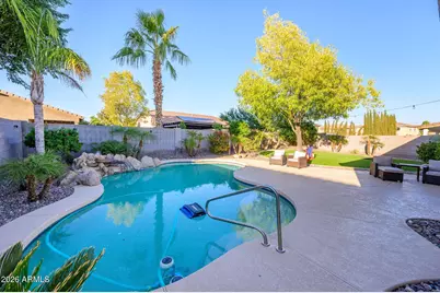 17760 W Ivy Lane, Surprise, AZ 85388 - Photo 52