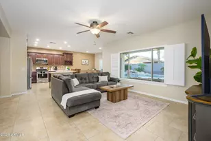 17760 W Ivy Ln, Surprise, AZ 85388 - Photo 10