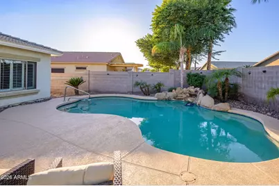 17760 W Ivy Lane, Surprise, AZ 85388 - Photo 26