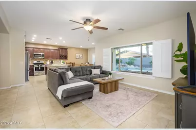 17760 W Ivy Lane, Surprise, AZ 85388 - Photo 8