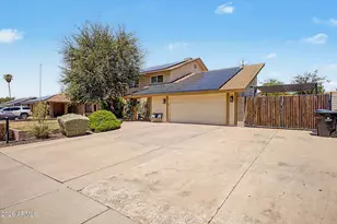 3960 W Glenaire Dr, Phoenix, AZ 85053 - Photo 1