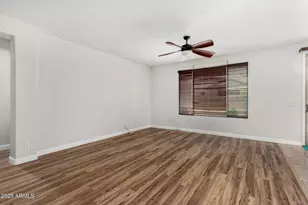 82 W Aster Dr, Chandler, AZ 85248 - Photo 10