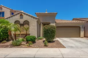 82 W Aster Dr, Chandler, AZ 85248 - Photo 2