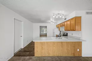 932 W Libra Dr, Tempe, AZ 85283 - Photo 16