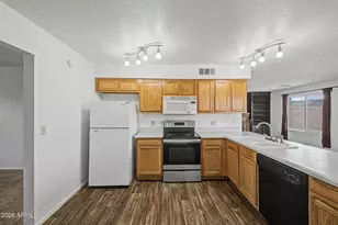 932 W Libra Dr, Tempe, AZ 85283 - Photo 18