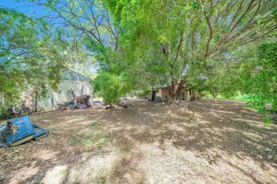 915 W Tamarisk Street, Phoenix, AZ 85041 - Photo 30