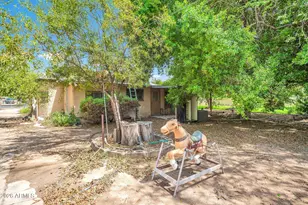 915 W Tamarisk St, Phoenix, AZ 85041 - Photo 26