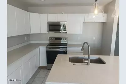 302 3rd Avenue E, Buckeye, AZ 85326 - Photo 6