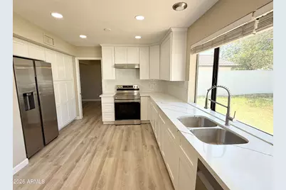 1529 E Edgewater Drive, Tempe, AZ 85283 - Photo 8