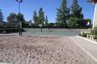 1529 E Edgewater Dr, Tempe, AZ 85283 - Photo 32