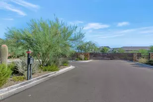 21926 N 61st Wy, Phoenix, AZ 85054 - Photo 56