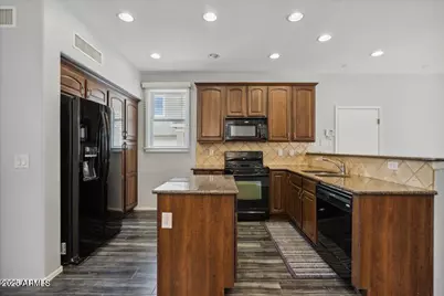2233 E Pecan Road, Phoenix, AZ 85040 - Photo 4