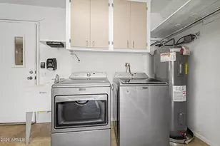 10060 W Royal Oak Rd, Sun City, AZ 85351 - Photo 26