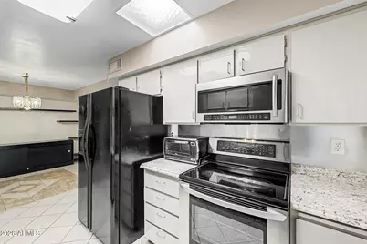 10060 W Royal Oak Road #N, Sun City, AZ 85351 - Photo 14