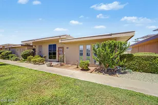 10060 W Royal Oak Rd, Sun City, AZ 85351 - Photo 2