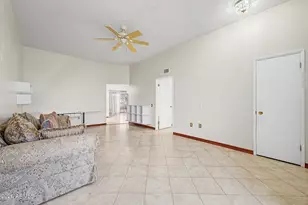 10060 W Royal Oak Rd, Sun City, AZ 85351 - Photo 8