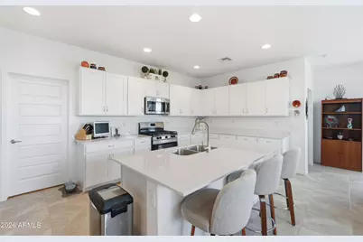 24921 N 173rd Lane, Surprise, AZ 85387 - Photo 6
