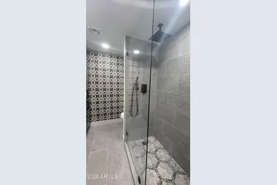 207 W Clarendon Avenue #Unit 22C, Phoenix, AZ 85013 - Photo 10