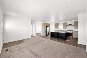 32316 N 227th Dr, Wittmann, AZ 85361 - Photo 12
