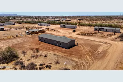 32316 N 227th Drive, Wittmann, AZ 85361 - Photo 4