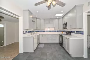 9237 N 111th Ave, Sun City, AZ 85351 - Photo 8