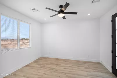 25778 W Peakview Road, Wittmann, AZ 85361 - Photo 22