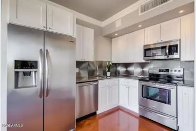 4750 N Central Avenue #8L, Phoenix, AZ 85012 - Photo 6