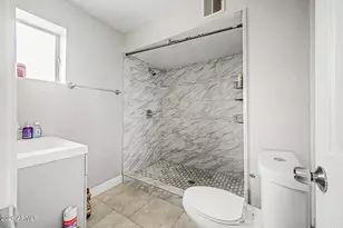 5827 W Montecito Ave, Phoenix, AZ 85031 - Photo 14