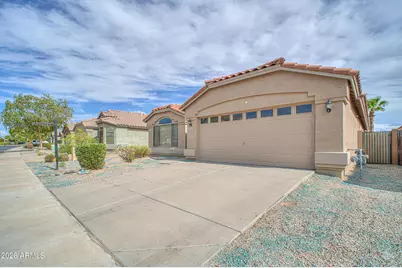42539 W Bunker Drive, Maricopa, AZ 85138 - Photo 8