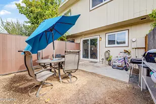 1041 E Lodge Dr, Tempe, AZ 85283 - Photo 28