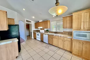 10960 N 67th Ave, Glendale, AZ 85304 - Photo 6